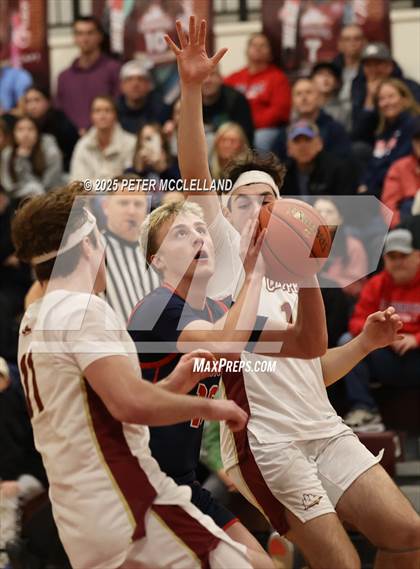 Thumbnail 3 in Pembroke vs Newburyport (MIAA Division 3 Round of 32) photogallery.