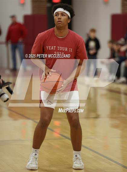 Thumbnail 2 in Pembroke vs Newburyport (MIAA Division 3 Round of 32) photogallery.