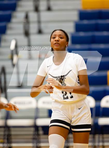 Thumbnail 3 in St. Francis vs Kell (Tournament of Champions Holiday Classic) photogallery.