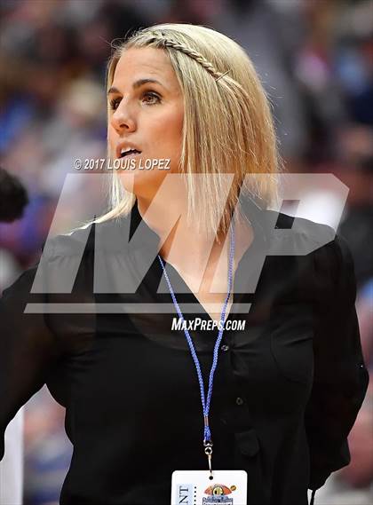 Thumbnail 2 in Valencia vs. Canyon (CIF SS DIV 1AA Final) photogallery.