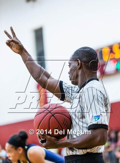 Thumbnail 2 in Oldsmar Christian vs. Alonso photogallery.