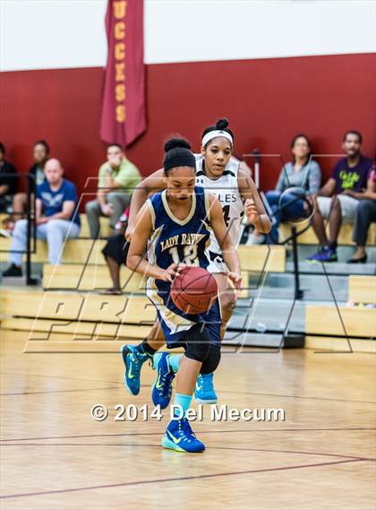 Thumbnail 1 in Oldsmar Christian vs. Alonso photogallery.