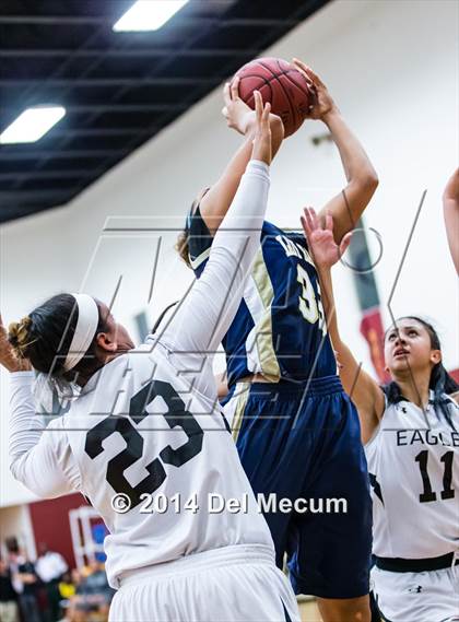 Thumbnail 3 in Oldsmar Christian vs. Alonso photogallery.