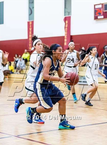 Thumbnail 1 in Oldsmar Christian vs. Alonso photogallery.