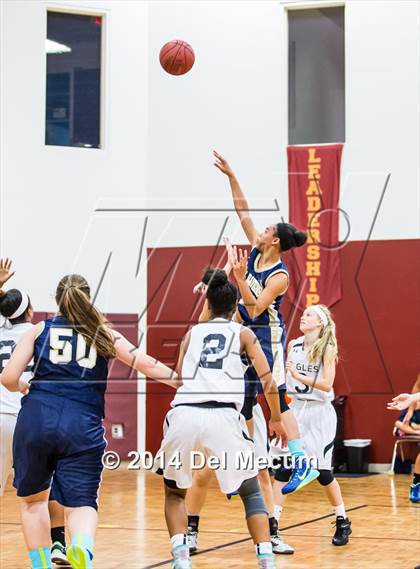 Thumbnail 1 in Oldsmar Christian vs. Alonso photogallery.