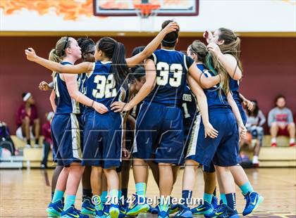 Thumbnail 2 in Oldsmar Christian vs. Alonso photogallery.