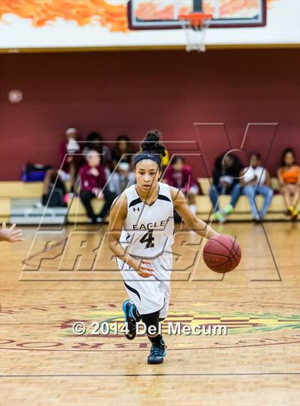 Thumbnail 2 in Oldsmar Christian vs. Alonso photogallery.