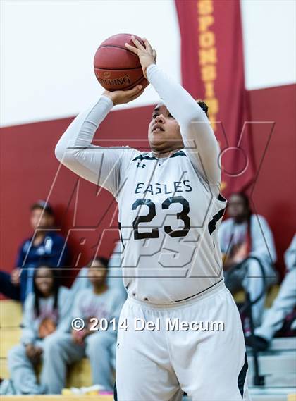 Thumbnail 3 in Oldsmar Christian vs. Alonso photogallery.