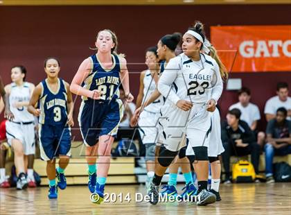 Thumbnail 3 in Oldsmar Christian vs. Alonso photogallery.