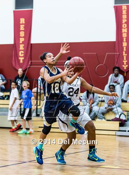 Thumbnail 1 in Oldsmar Christian vs. Alonso photogallery.