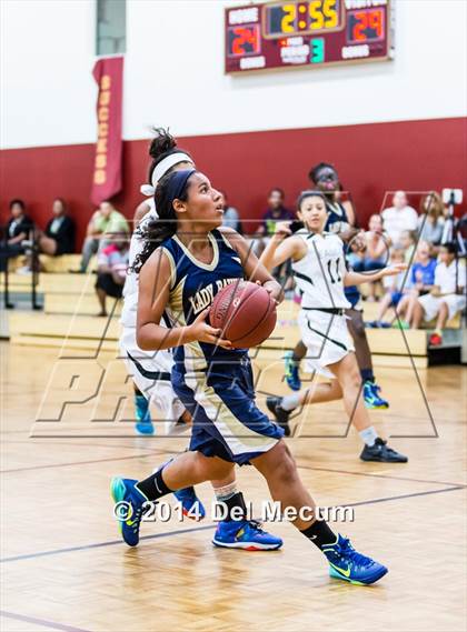 Thumbnail 3 in Oldsmar Christian vs. Alonso photogallery.