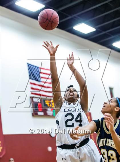 Thumbnail 1 in Oldsmar Christian vs. Alonso photogallery.
