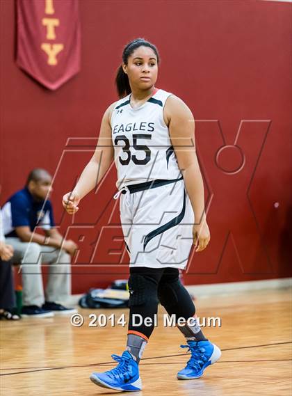 Thumbnail 3 in Oldsmar Christian vs. Alonso photogallery.