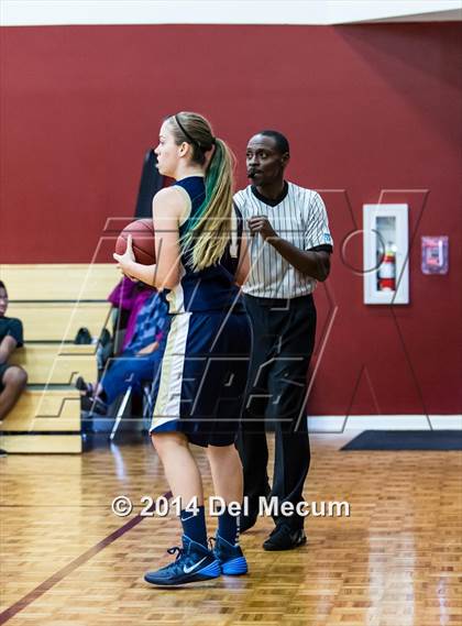 Thumbnail 1 in Oldsmar Christian vs. Alonso photogallery.