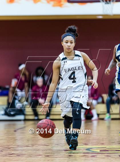 Thumbnail 1 in Oldsmar Christian vs. Alonso photogallery.