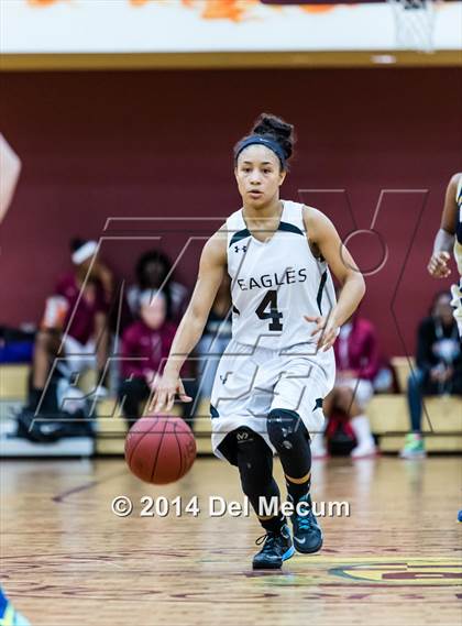 Thumbnail 3 in Oldsmar Christian vs. Alonso photogallery.