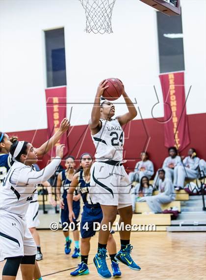 Thumbnail 2 in Oldsmar Christian vs. Alonso photogallery.