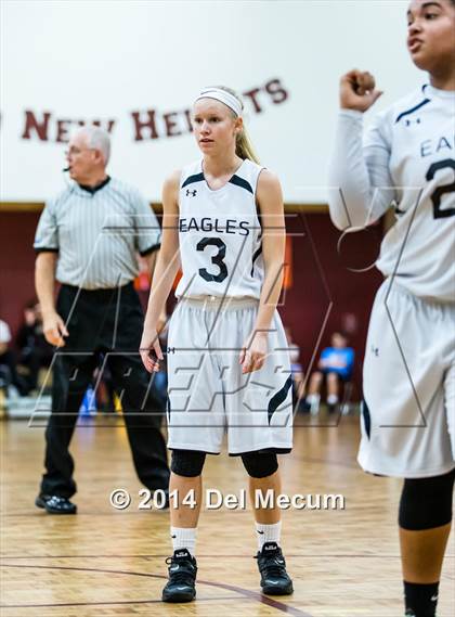 Thumbnail 3 in Oldsmar Christian vs. Alonso photogallery.