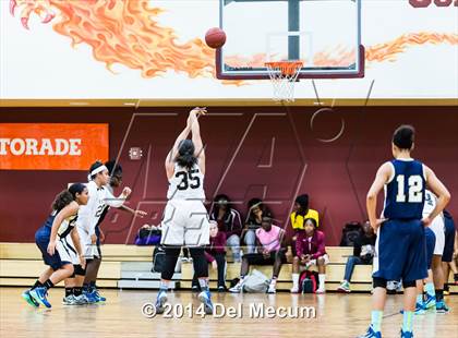 Thumbnail 2 in Oldsmar Christian vs. Alonso photogallery.