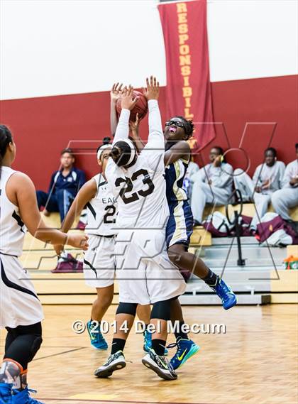 Thumbnail 1 in Oldsmar Christian vs. Alonso photogallery.