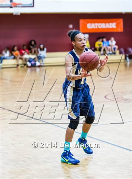 Thumbnail 1 in Oldsmar Christian vs. Alonso photogallery.