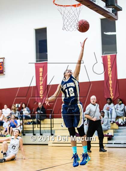 Thumbnail 3 in Oldsmar Christian vs. Alonso photogallery.