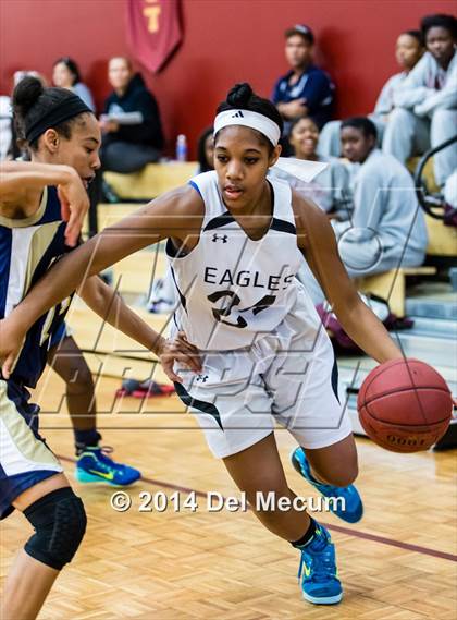 Thumbnail 3 in Oldsmar Christian vs. Alonso photogallery.
