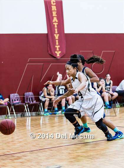 Thumbnail 1 in Oldsmar Christian vs. Alonso photogallery.