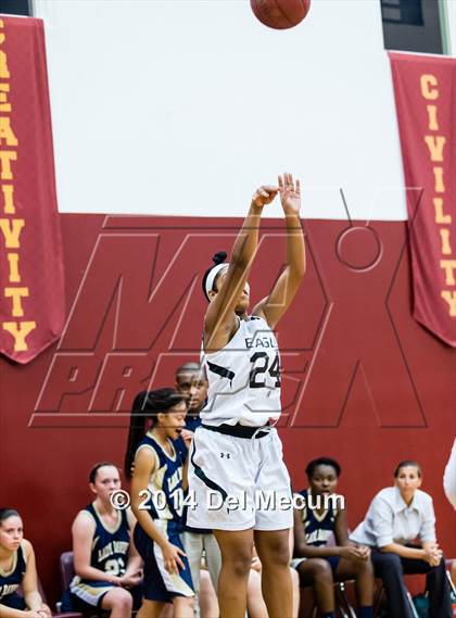 Thumbnail 2 in Oldsmar Christian vs. Alonso photogallery.