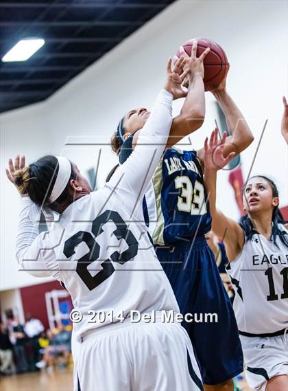 Thumbnail 2 in Oldsmar Christian vs. Alonso photogallery.