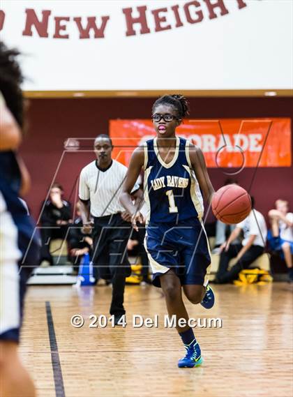 Thumbnail 3 in Oldsmar Christian vs. Alonso photogallery.