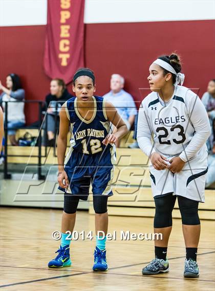 Thumbnail 2 in Oldsmar Christian vs. Alonso photogallery.