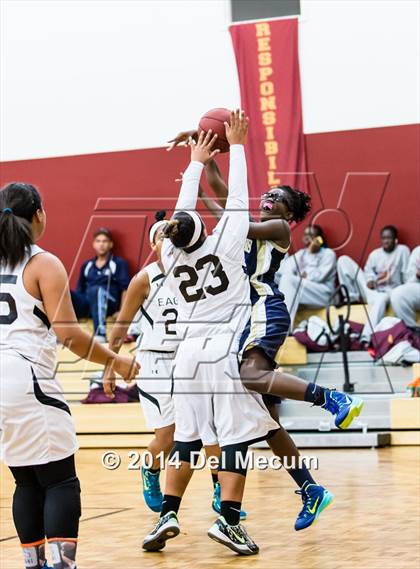 Thumbnail 2 in Oldsmar Christian vs. Alonso photogallery.