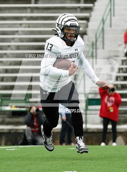 Thumbnail 2 in Grandview vs. Pottsboro (3A-1 Regional Semifinal) photogallery.