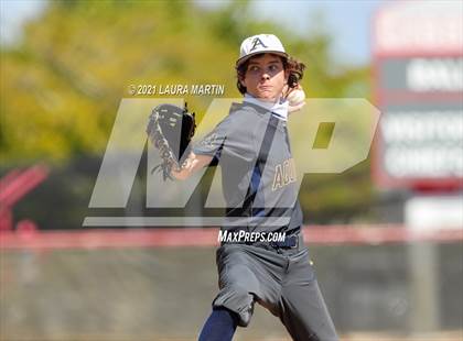 Thumbnail 2 in St. Thomas Aquinas @ Cardinal Gibbons photogallery.