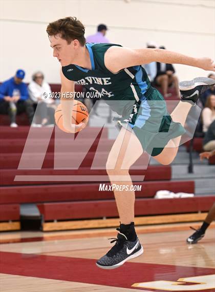 Thumbnail 1 in Irvine vs. Laguna Beach (Coast Classic) photogallery.