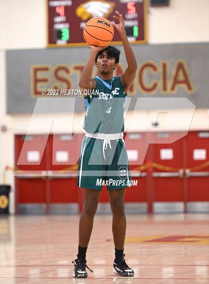 Thumbnail 2 in Irvine vs. Laguna Beach (Coast Classic) photogallery.