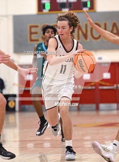 Thumbnail 2 in Irvine vs. Laguna Beach (Coast Classic) photogallery.