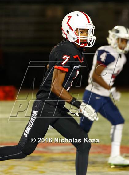 Thumbnail 3 in Harvard-Westlake vs. Garfield  photogallery.