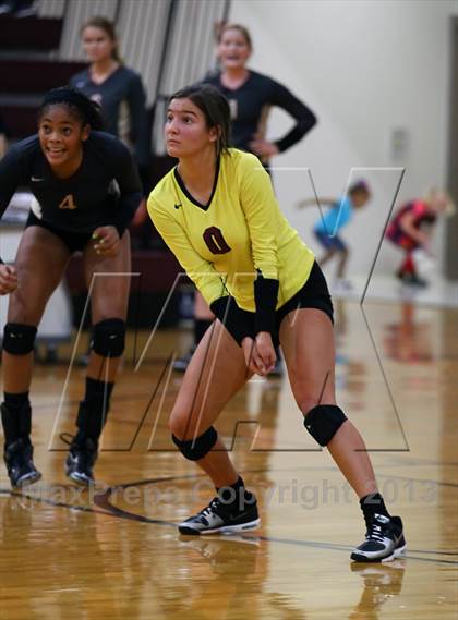 Thumbnail 1 in Vandegrift @ Rouse photogallery.