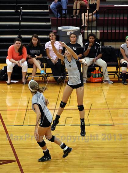 Thumbnail 2 in Vandegrift @ Rouse photogallery.