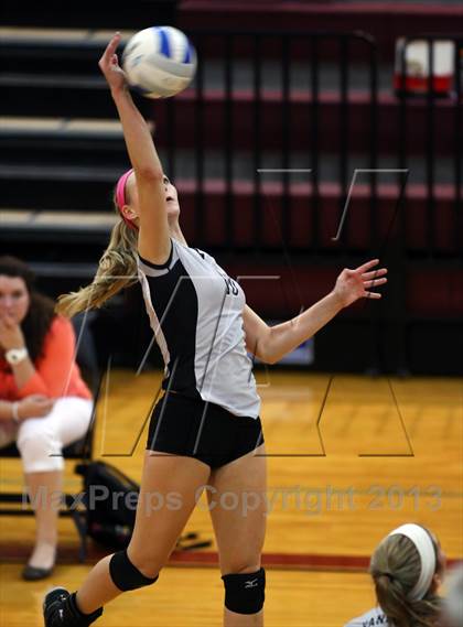 Thumbnail 1 in Vandegrift @ Rouse photogallery.