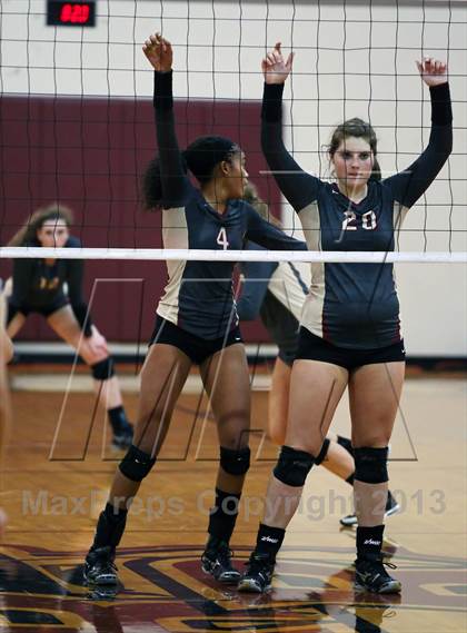 Thumbnail 2 in Vandegrift @ Rouse photogallery.