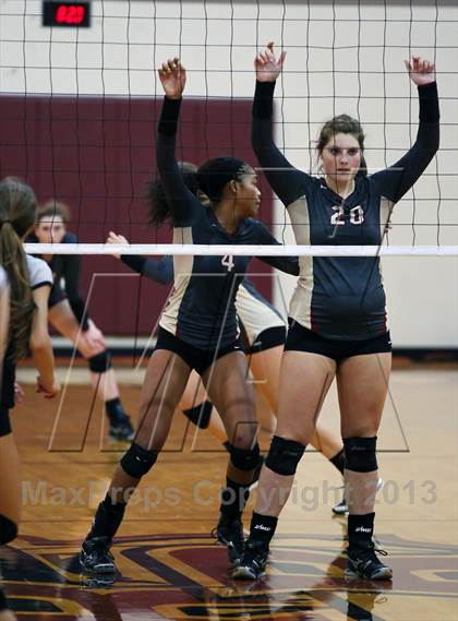 Thumbnail 3 in Vandegrift @ Rouse photogallery.
