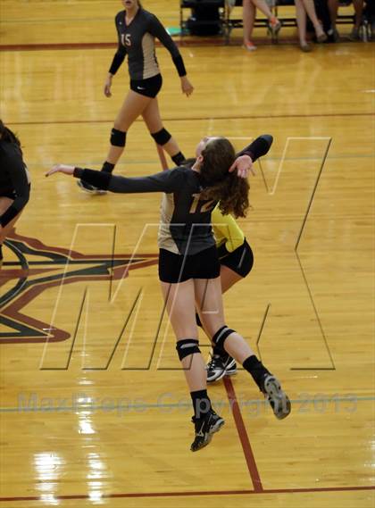 Thumbnail 1 in Vandegrift @ Rouse photogallery.