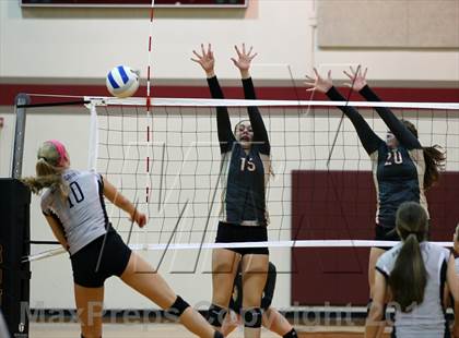 Thumbnail 2 in Vandegrift @ Rouse photogallery.