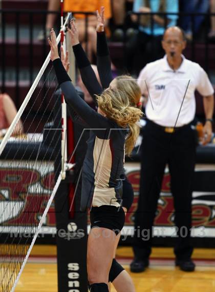 Thumbnail 3 in Vandegrift @ Rouse photogallery.
