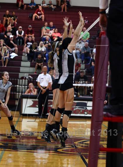 Thumbnail 1 in Vandegrift @ Rouse photogallery.