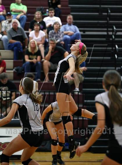 Thumbnail 2 in Vandegrift @ Rouse photogallery.