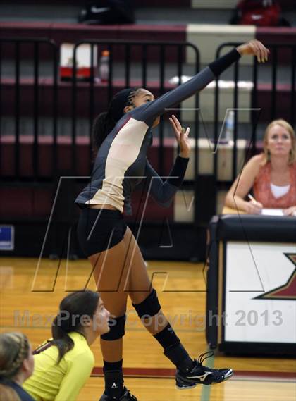 Thumbnail 2 in Vandegrift @ Rouse photogallery.